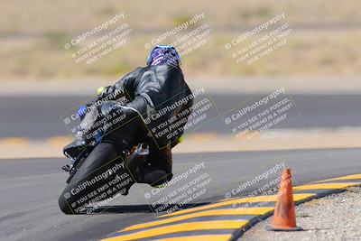 media/Oct-08-2022-SoCal Trackdays (Sat) [[1fc3beec89]]/Turn 11 Backside (1145am)/